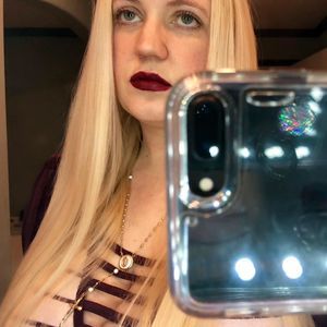 Meet your Posher, Chanel